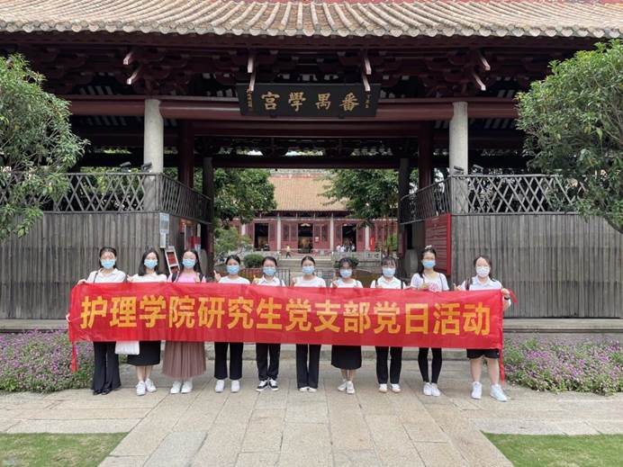 图片包含 户外, 建筑, 草, 公园描述已自动生成 图片包含 户外, 建筑, 草, 公园描述已自动生成