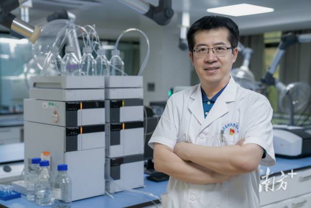 南方医科大学法医学院院长朱波峰。 南方医科大学法医学院院长朱波峰。