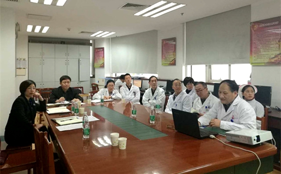 黄立农书记带领督导组在呼吸内科调研.jpg