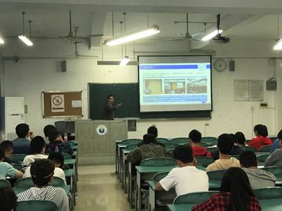 说明: H:\新闻稿\20190509 重庆医科大学\王黎副书记宣讲.jpg