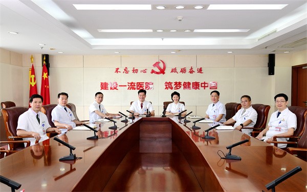 珠江医院荣获2022年度优秀医院管理团队奖和五星管理奖